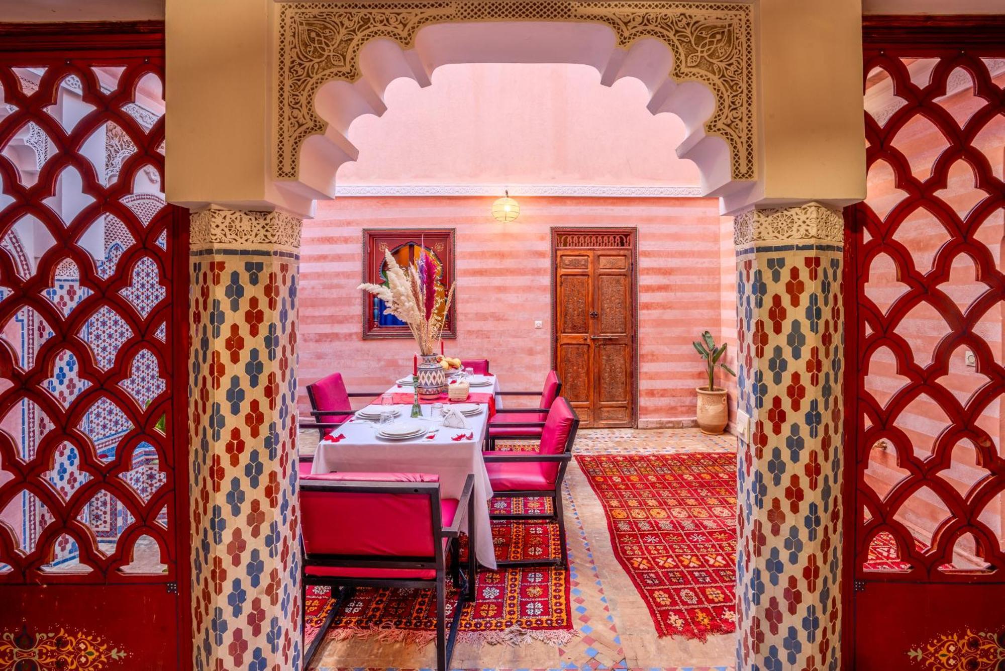 Riad Le Graff Pink Marrakesh Bagian luar foto