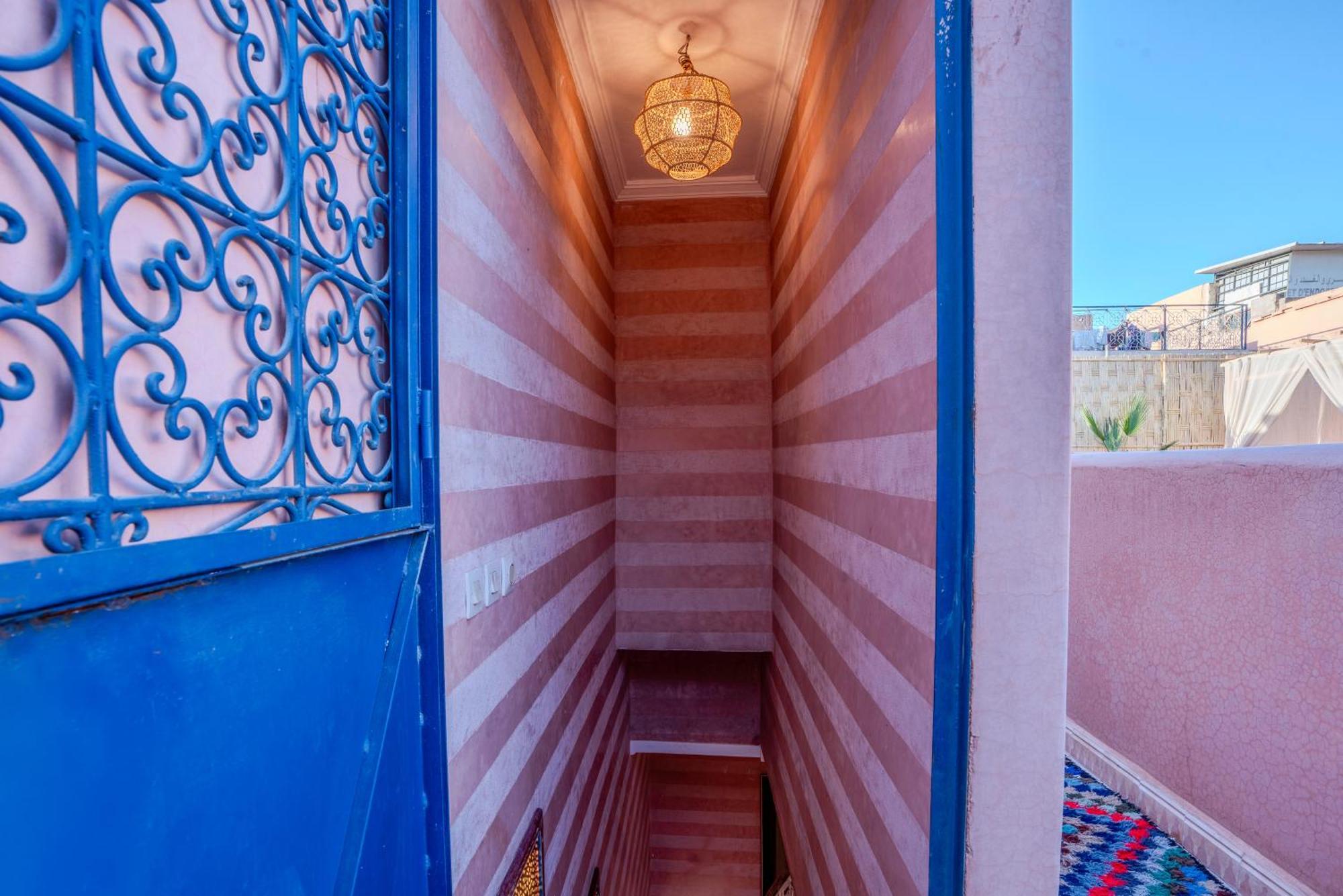 Riad Le Graff Pink Marrakesh Bagian luar foto