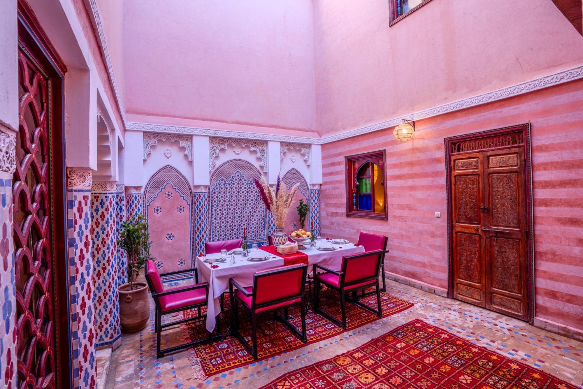 Riad Le Graff Pink Marrakesh Bagian luar foto