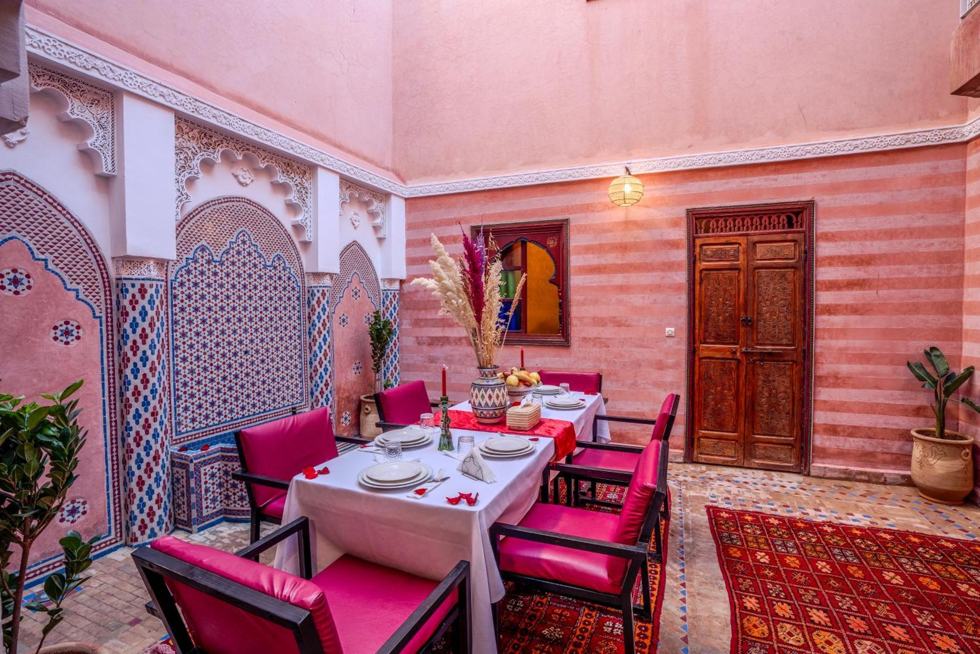 Riad Le Graff Pink Marrakesh Bagian luar foto
