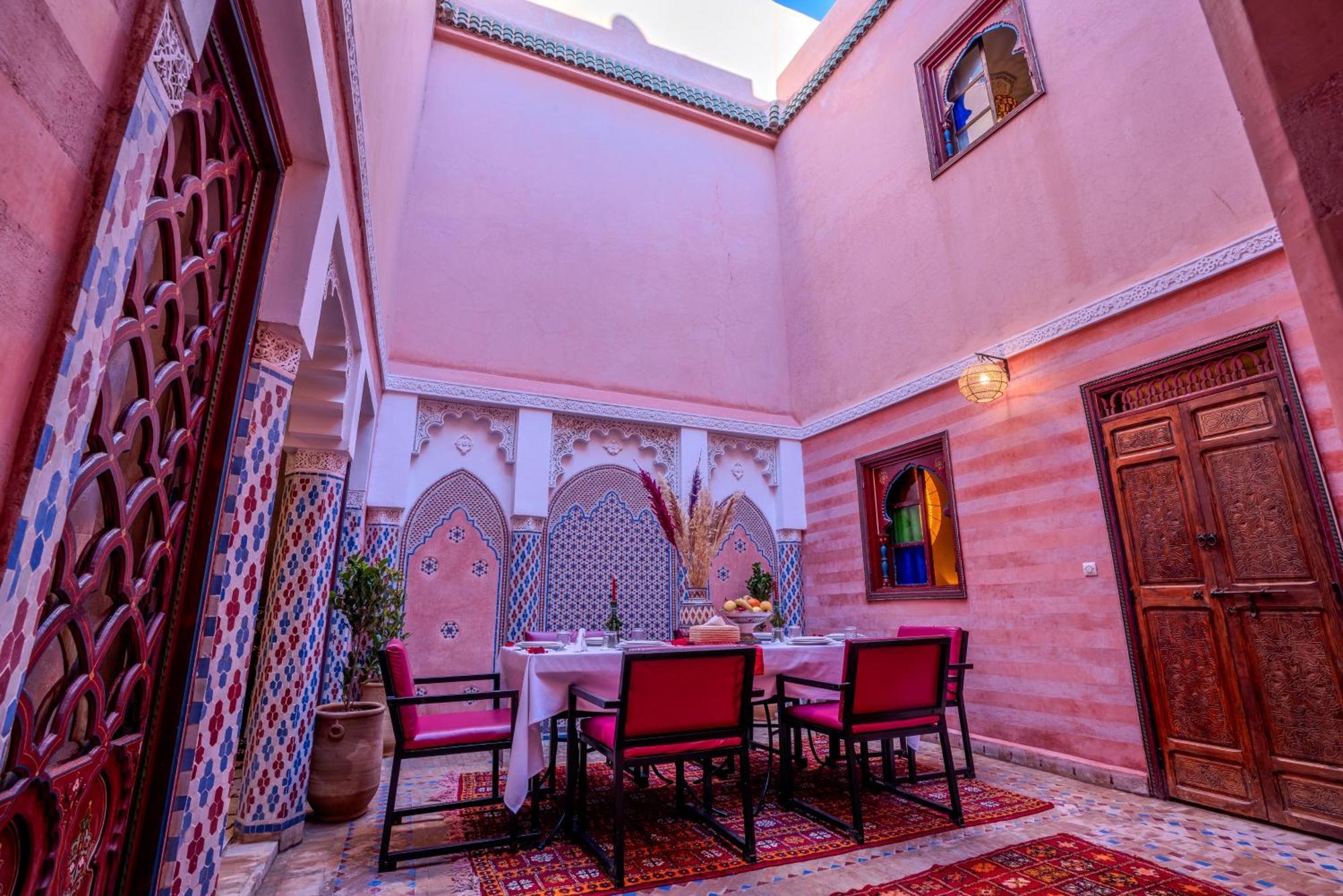 Riad Le Graff Pink Marrakesh Bagian luar foto
